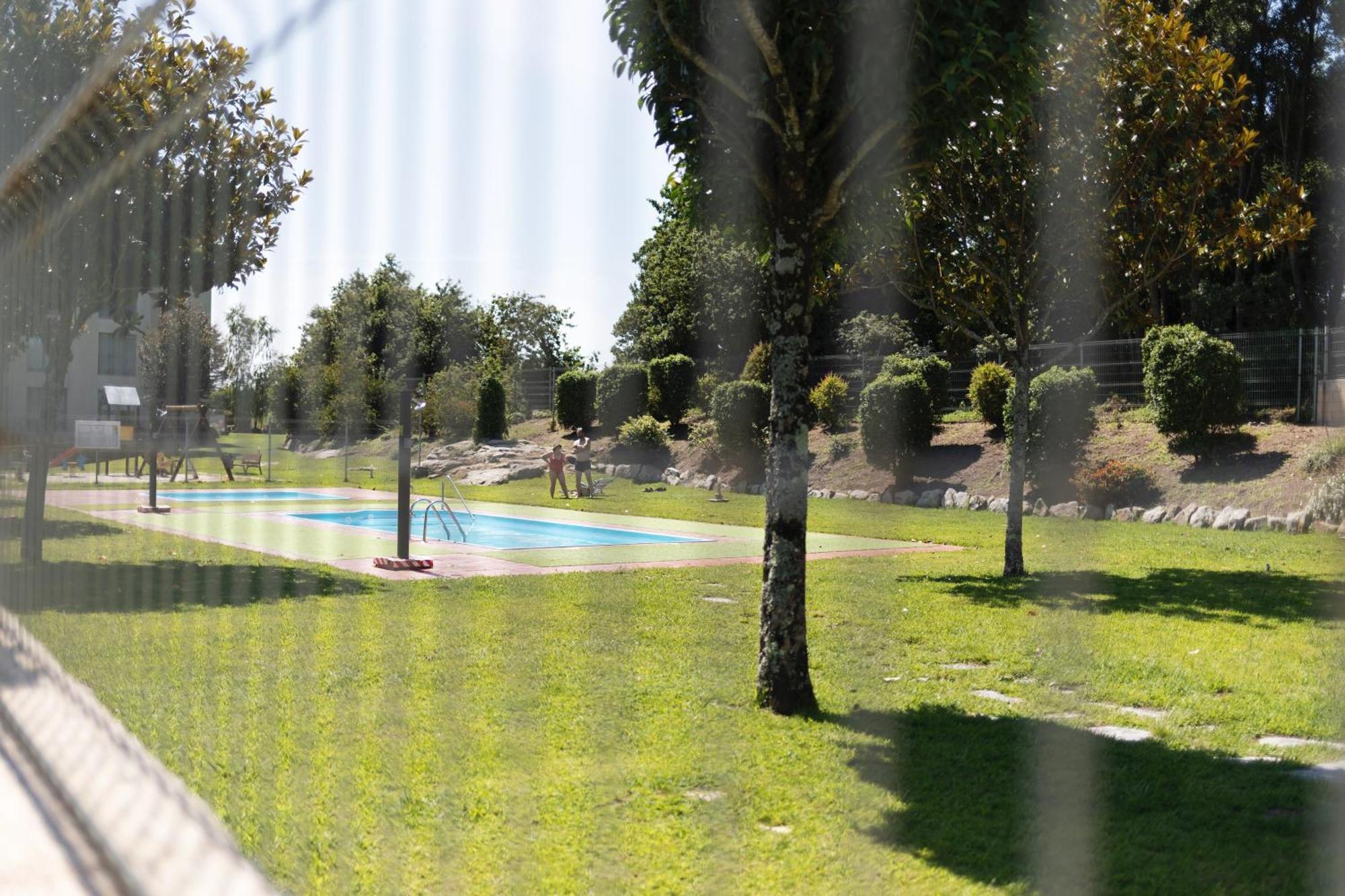 Baruhaus Piscina Y Parking Rianxo Rianjo Exterior foto